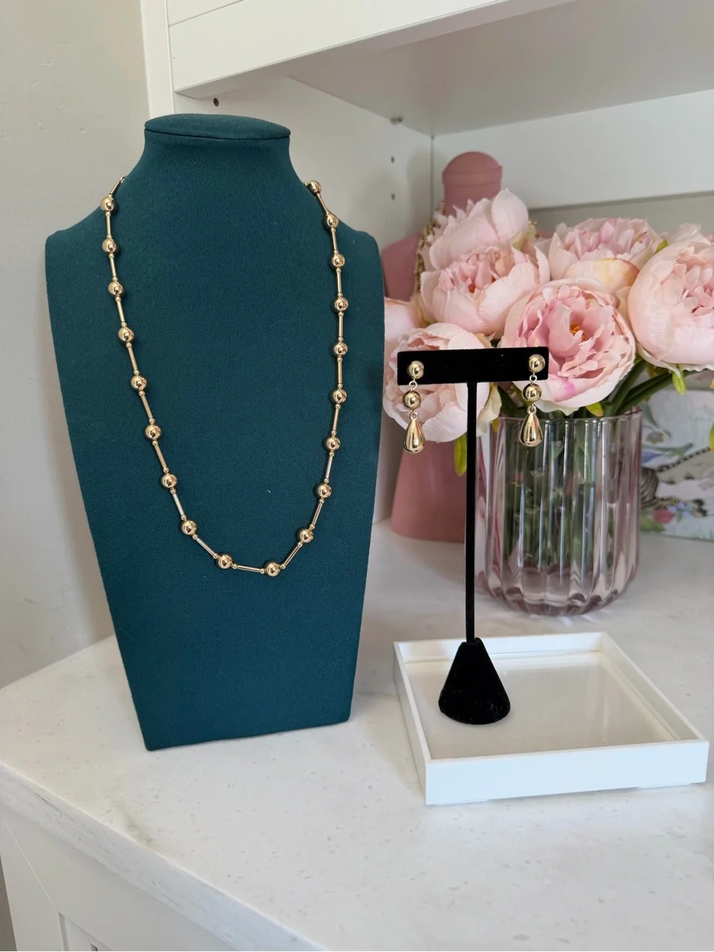 Classic Gold ⭐️ plated Bead Necklace and Teardrop Earring Set! ⭐️